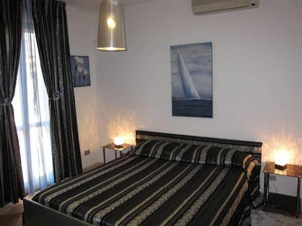 Magralu 2 B&B Алгеро Екстериор снимка